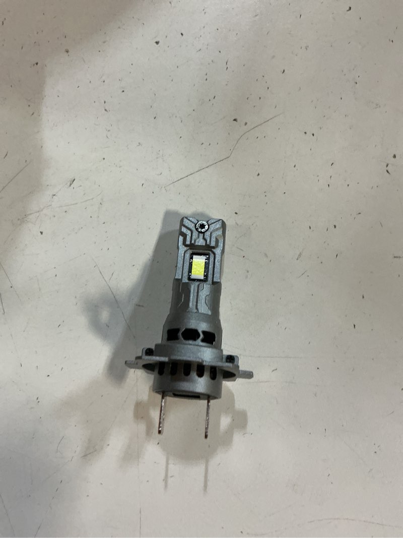 Condition photo showing Good Condition for termitor 7th-gen morden h4/9003/hb2 light bulb combo, 50000lm 12x ultra bright 6500k 1:1 mini size 9003 h4 fog bulbs, 10 year extend lifespan, ip68 waterproof headlight bulb retainers pack of 2
