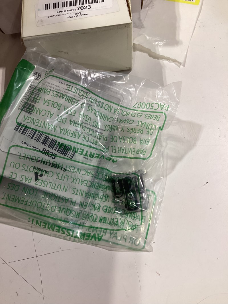 Condition photo showing Good Condition for andis carbon stainless steel replacement t-blade – fits d-8 & slimline pro li trimmers, deep tooth, zero gap precision, professional detail performance