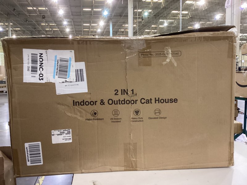 cat house indoor, outdoor, 
