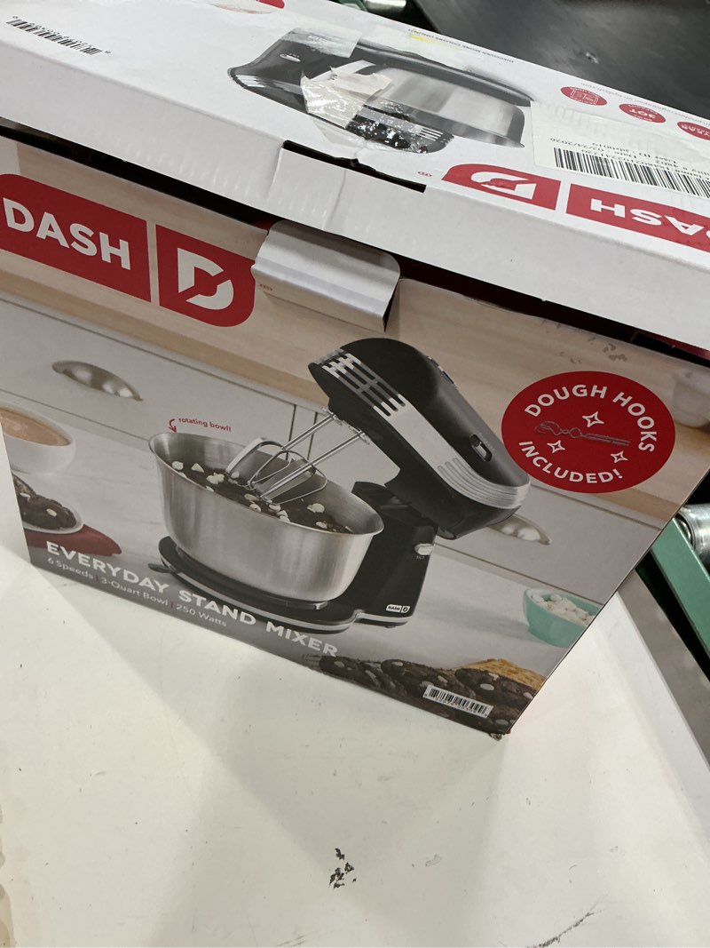 Condition photo showing Good Condition for dash go 3 qt. 6-speed black stand mixer