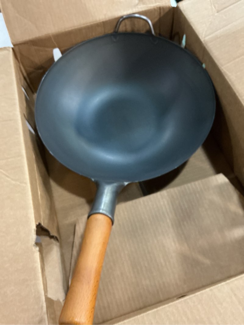 Condition photo showing Good Condition for YOSUKATA 13.5" Carbon Steel Wok Pan – Pre-Seasoned Flat Bottom Pow Wok for Stir Fry, BBQ, Grill & Camping – Traditional Japanese Chinese Cookware – Compatible with Induction, Electric, Gas, Open Fire