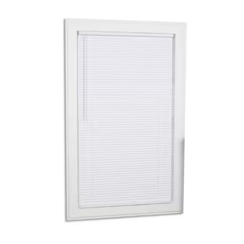 project source room darkening 1-in slat width 39-in x 64-in cordless white vinyl room darkening