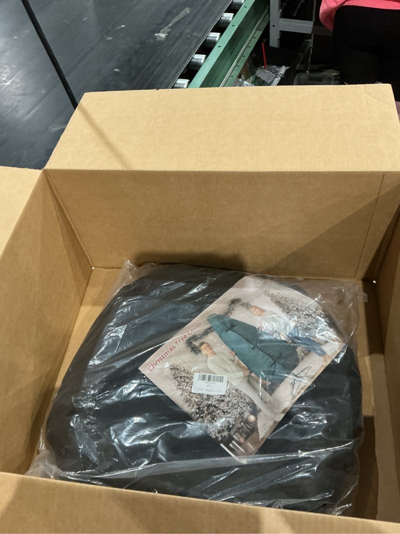 Condition photo showing New/Like New for upright christmas tree storage bag 7.5 ft, christmas tree cover fit for 6 ft to 7.5 ft, christmas tree covers for upright storage, christmas tree bag green 7.5 ft