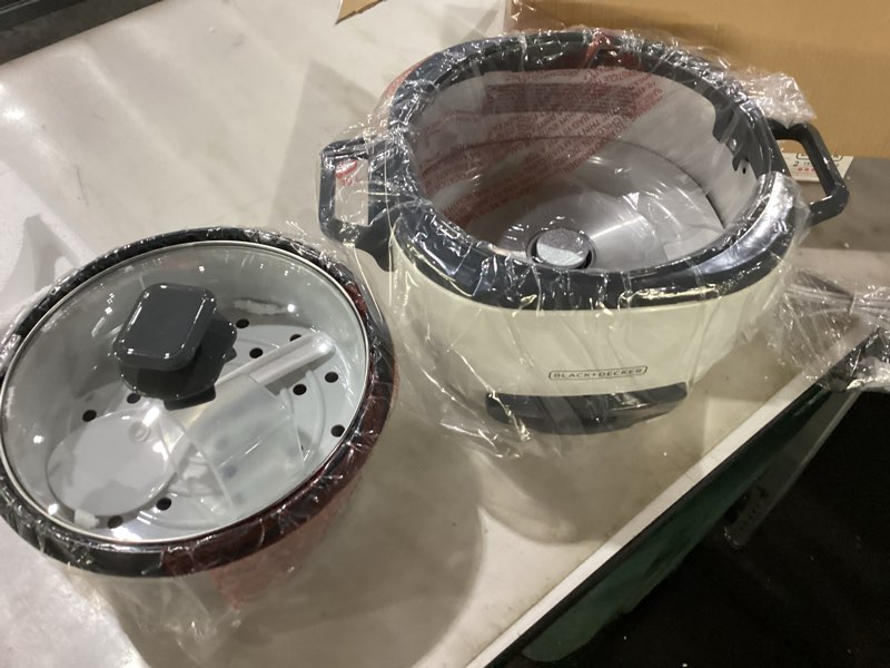 Condition photo showing New/Like New for BLACK+DECKER 16-Cup Rice Cooker, RC516, 8-Cup Uncooked Rice, Steaming Basket, Removable Non-Stick Bo