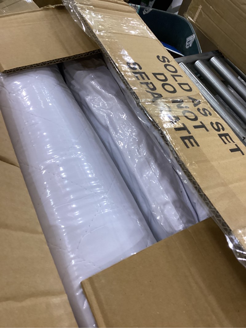 Condition photo showing Good Condition for Pillows