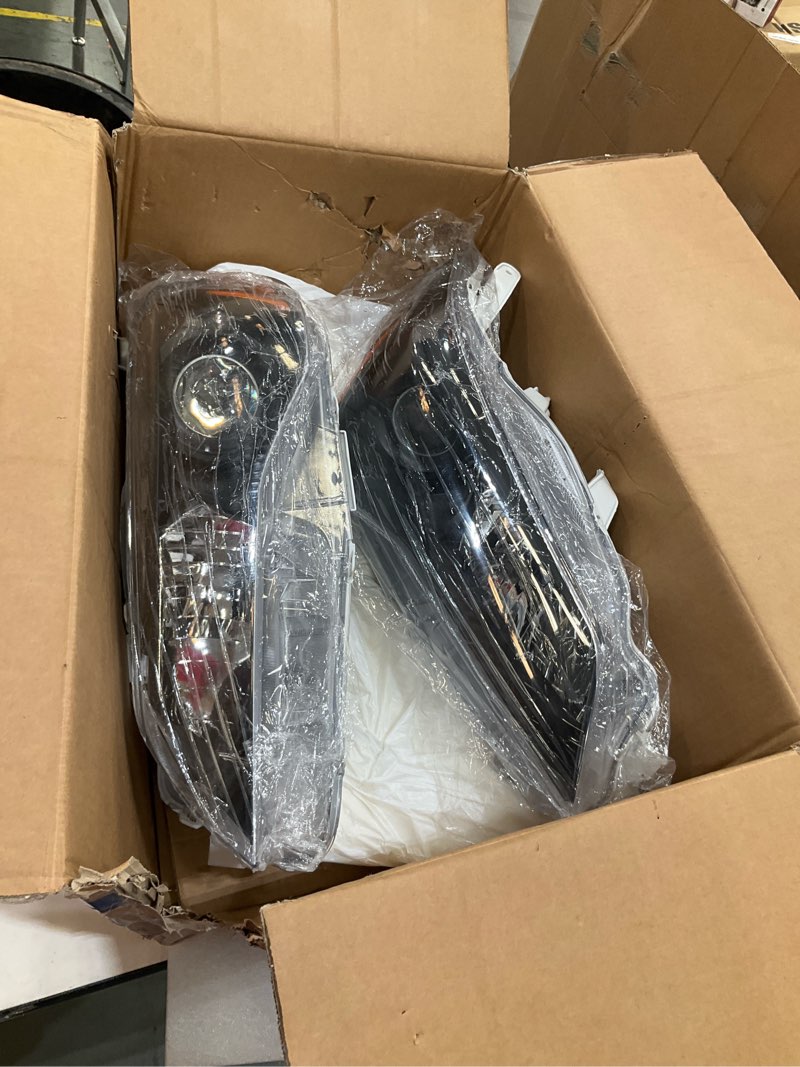 Condition photo showing Good Condition for weelmoto headlights for 2002-2004 toyota camry(le/xle) headlight assembly compatible with 2002 2003 2004 camry l+r side headlamp