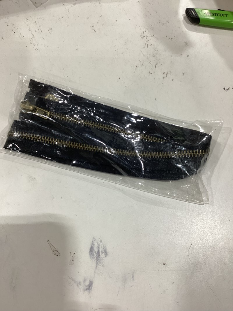Condition photo showing New/Like New for MebuZip #8 36 Inch Antique Brass Two Way Separating Jacket Zipper Right Handed Zipper Heavy Duty Metal Zippers for Men's Jackets Coats Sewing (TWRH)