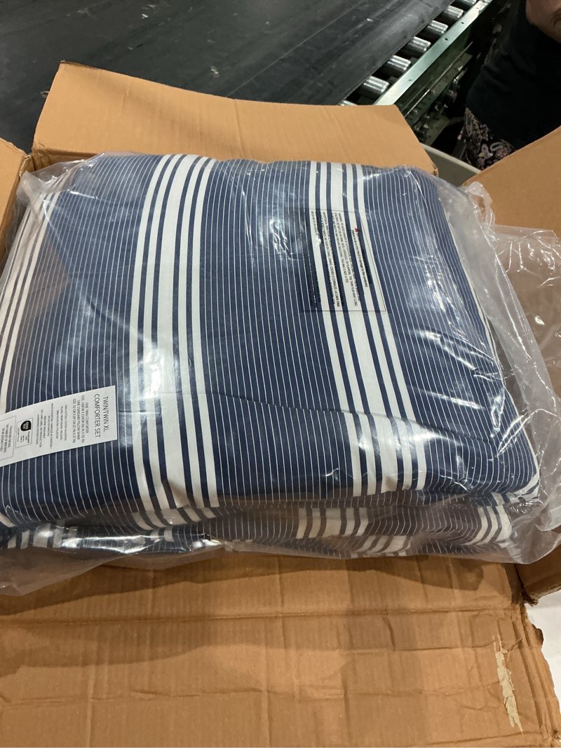 Condition photo showing New/Like New for nautica – twin/twin xl comforter set, reversible bedding with matching sham, stripe room decor bed set, college dorm room essentials (craver navy) craver navy twin/twin xl