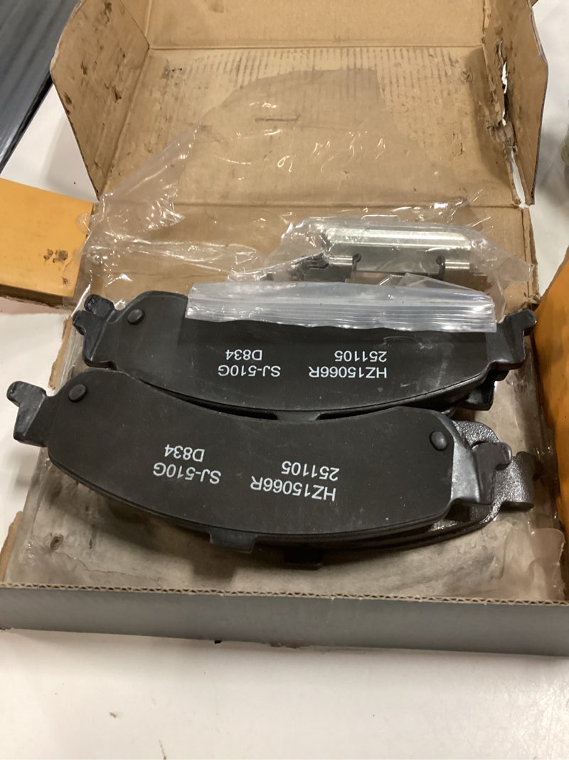 Condition photo showing Good Condition for d834 rear ceramic brake pads kit for gmc sierra 1500 2001-2006? for cadillac escalade 2002-2006, for