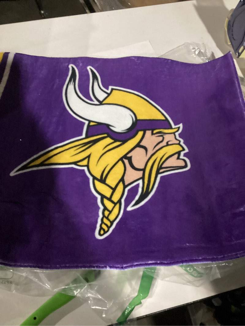 Condition photo showing Good Condition for FANMATS 8248 NFL - Minnesota Vikings Starter Mat Accent Rug - 19in. x 30in. | Sports Fan Home Decor Rug and Tailgating Mat Uniform Design