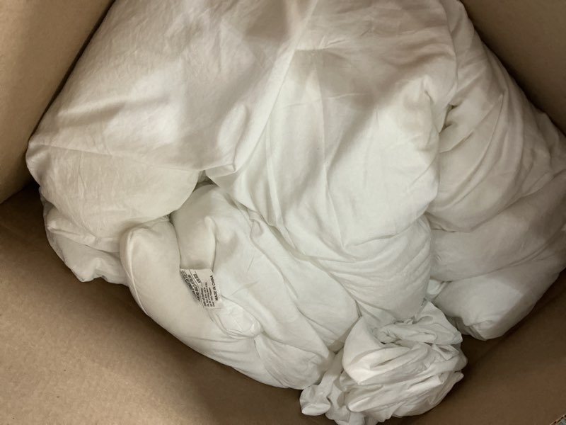 Condition photo showing As Is for Bedsure Queen Comforter Set, White Soft Prewashed Bedding for All Seasons, 3 Pieces GentleSoft™ Bed Set, 1 Lightweight Comforter (90"x90") and 2 Pillowcases (20"x26") Queen(90"x90") 02 - White