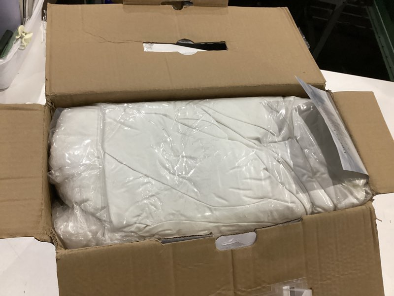 Condition photo showing Good Condition for goose feather down comforter oversized king size,100% organic cotton duvet insert,all-season luxury duvet insert with baffle box design, 750+fill power hotel collection bedding comforter oversized king(120x98inches) white