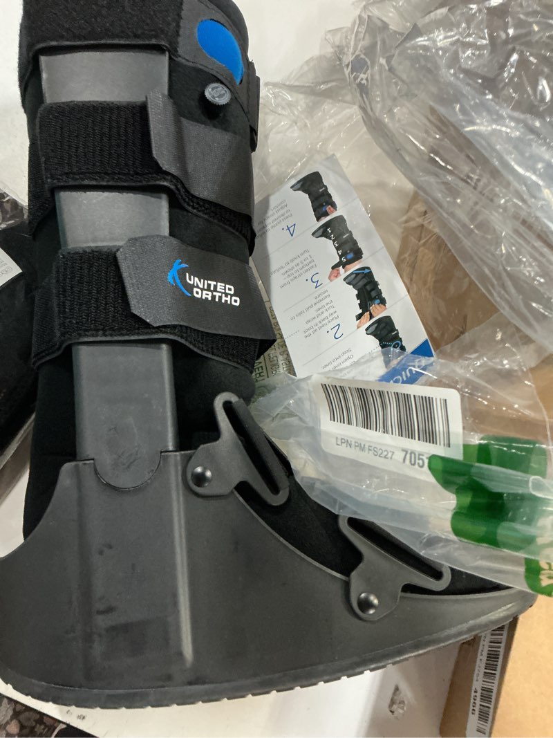Condition photo showing New/Like New for ossur formfit walker boot with air - medical grade immobilization for strains, sprains & stable fractures | pneumatic technology to reduce pain & swelling | breathable material (low top, medium)