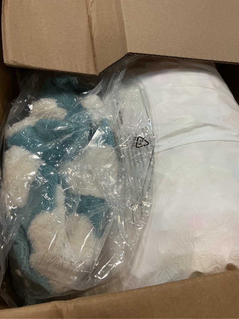 Condition photo showing Good Condition for le sure cute large dog bed for crate-thick shredded chopped foam pet bed indoor with removable washable cover, modern fuzzy plush & anti slip bottom, blue 35.0"l x 22.0"w x 4.0"th blue