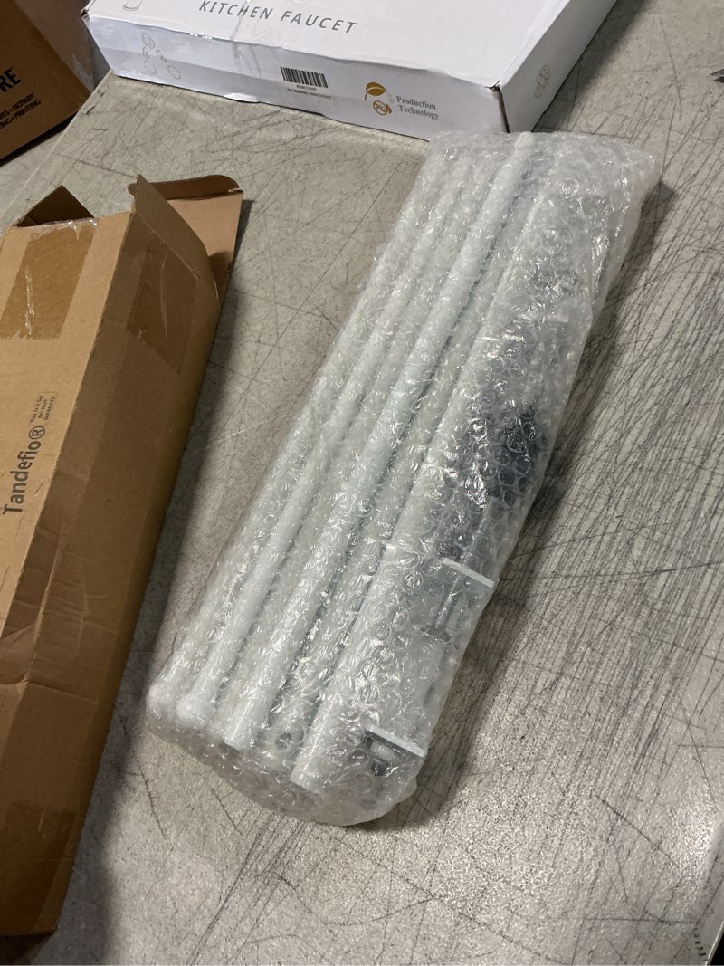 https://lotting-media.assets.bidfta.com/lotting_18432be7-26f1-4b77-bf95-6f7ac4feeae3