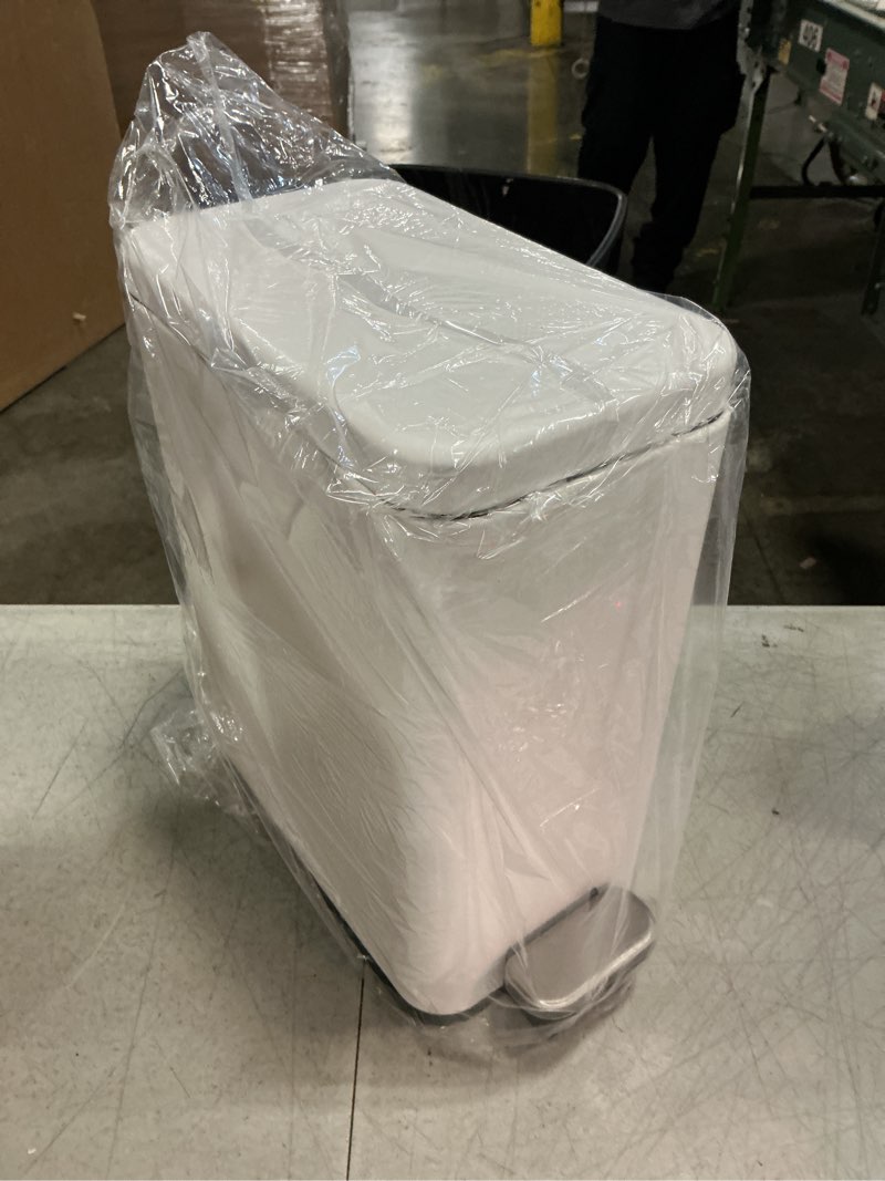 Condition photo showing New/Like New for cesun bathroom trash can with lid, 2.6 gallon small bathroom garbage can soft close, stainless steel waste basket with step pedal for bedroom, laundry room, living room, home office, toilet, rv, white