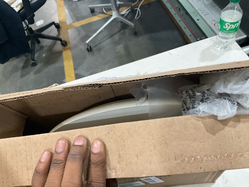 Condition photo showing Good Condition for Bemis 400TTA Economy Durable Wood Toilet Seat, Made in USA, Round, White