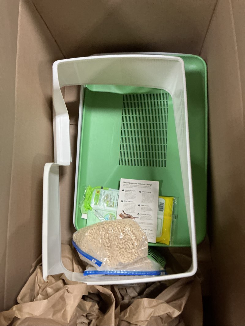 Condition photo showing Good Condition for purina tidy cats litter system, non-clumping, breeze xl all-in-one odor control & easy clean multi cat box - 18 lb. box xl system starter kit: multi-cat