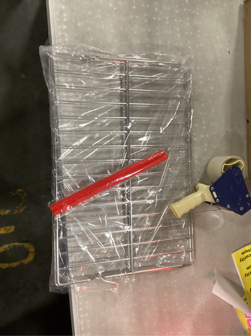 Condition photo showing Good Condition for unknown size replacment oven rack 2 pack 