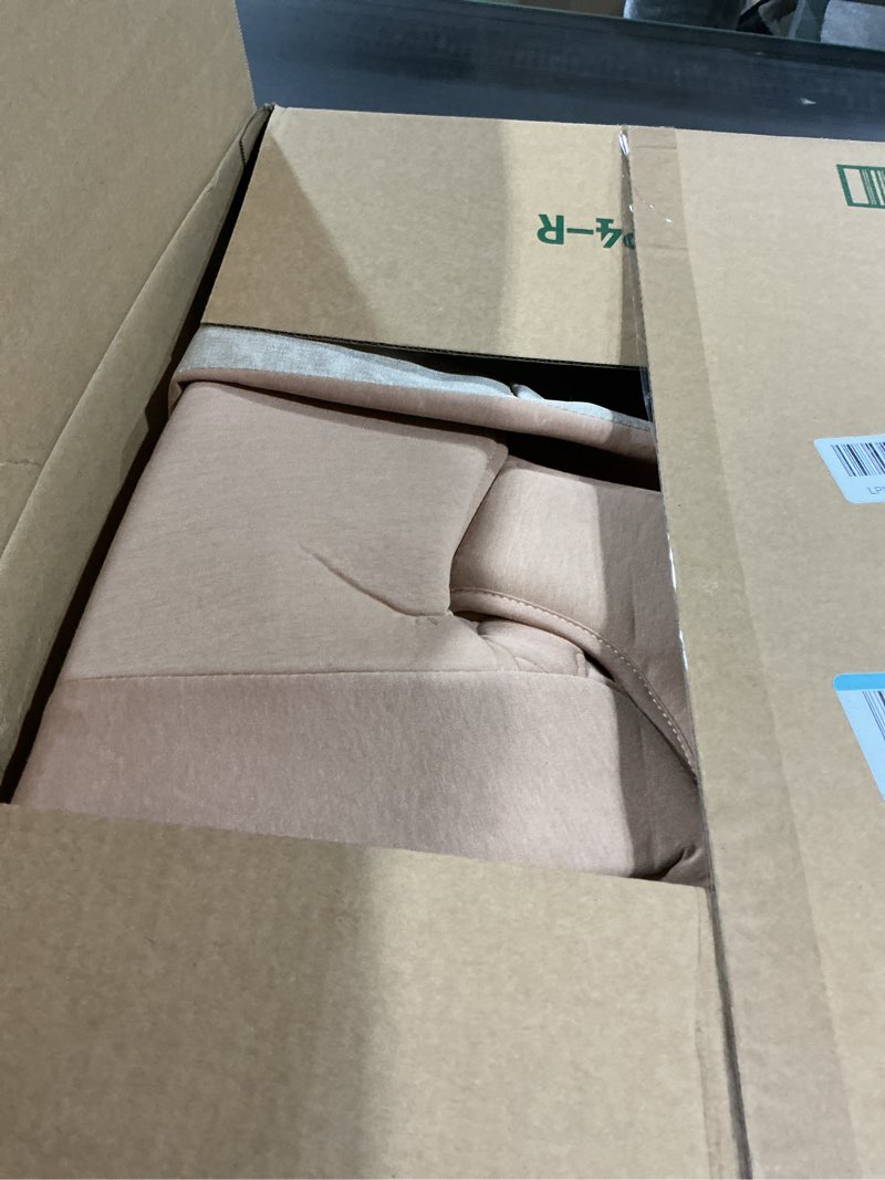 Condition photo showing Good Condition for VEVOR Baby Bouncer, Folding Bouncer Seat for Babies 0-9 Months, Newborn Bouncer Chair with 2 Reclining Angles & 3-Point Harness, Portable Infant Rocker with Carrying Bag for Indoors Outdoors, Camel