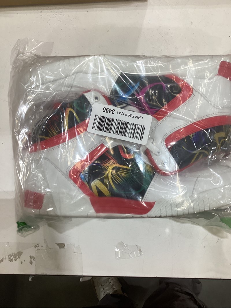 Condition photo showing Good Condition for High top shoes