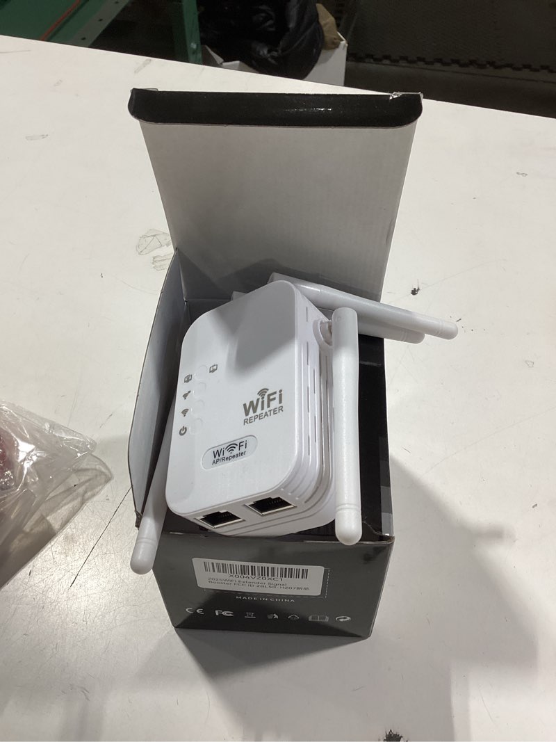 Condition photo showing Good Condition for 2025 WiFi Extenders Signal Booster for Home Long Range Up to 9800 sq. ft & 40 Devices, WiFi Extender Signal Booster, Internet Booster, Long Range WiFi Extender,Quick Setup-Medium Medium-White