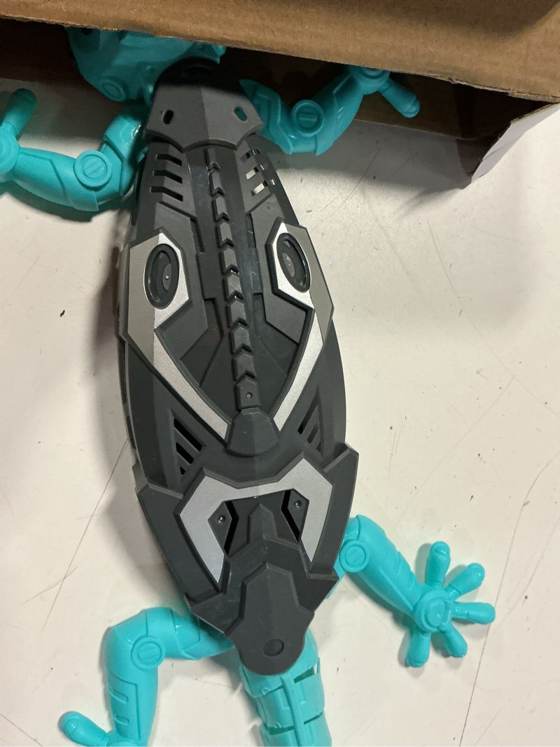 Condition photo showing Good Condition for ketiee rc wall crawler gecko: wall climbing gecko toy for kids, remote control climbing lizard with led glowing eyes, rechargeable floor ceiling crawling robot prank toy, gift for boy girl 3+years old grey blue