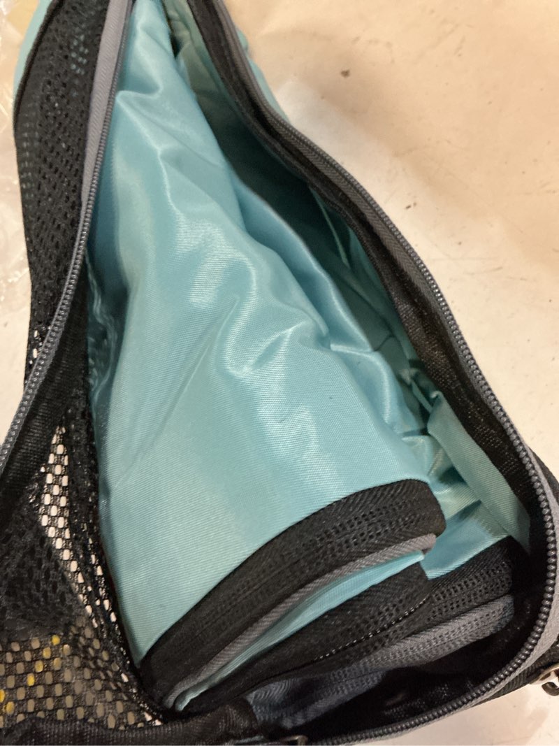 Condition photo showing Good Condition for bagail 4 set/6 set/8 set compression packing cubes travel accessories expandable packing organizers (half mesh, 6-dusty blue) 6-dusty blue half mesh