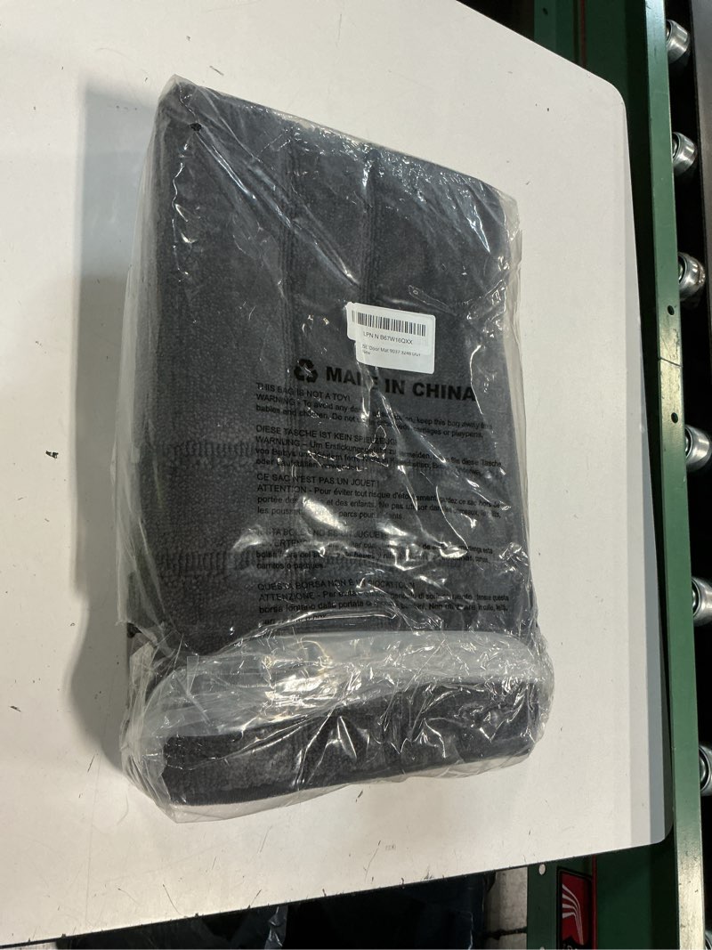 Condition photo showing New/Like New for jsei entryway rugs doormat 32"x48", non-slip dirt trapper door mats indoor, washable absorbent and stain resist welcome floor mat for front door, dog door mat, dirty wet shoes & paws, dark grey dark grey 32'' x 48''