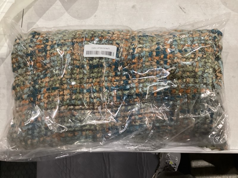 Condition photo showing New/Like New for multi-color gold green cable woven throw blanket for couch,50"x60" boho style textured blankets for home decor,super soft warm cozy chunky blanket with decorative tassels for bed multi-color gold green 50"x60"