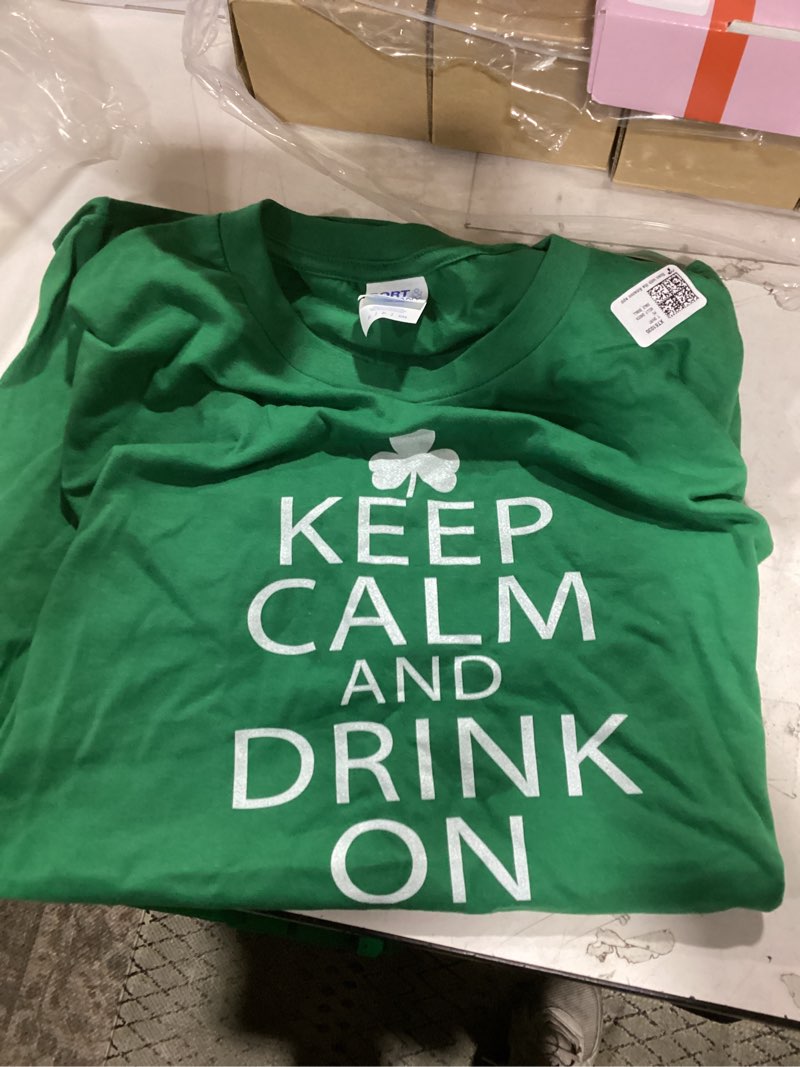 Condition photo showing Good Condition for keep calm and drink on tshirt st. partrick's day shamrock size small