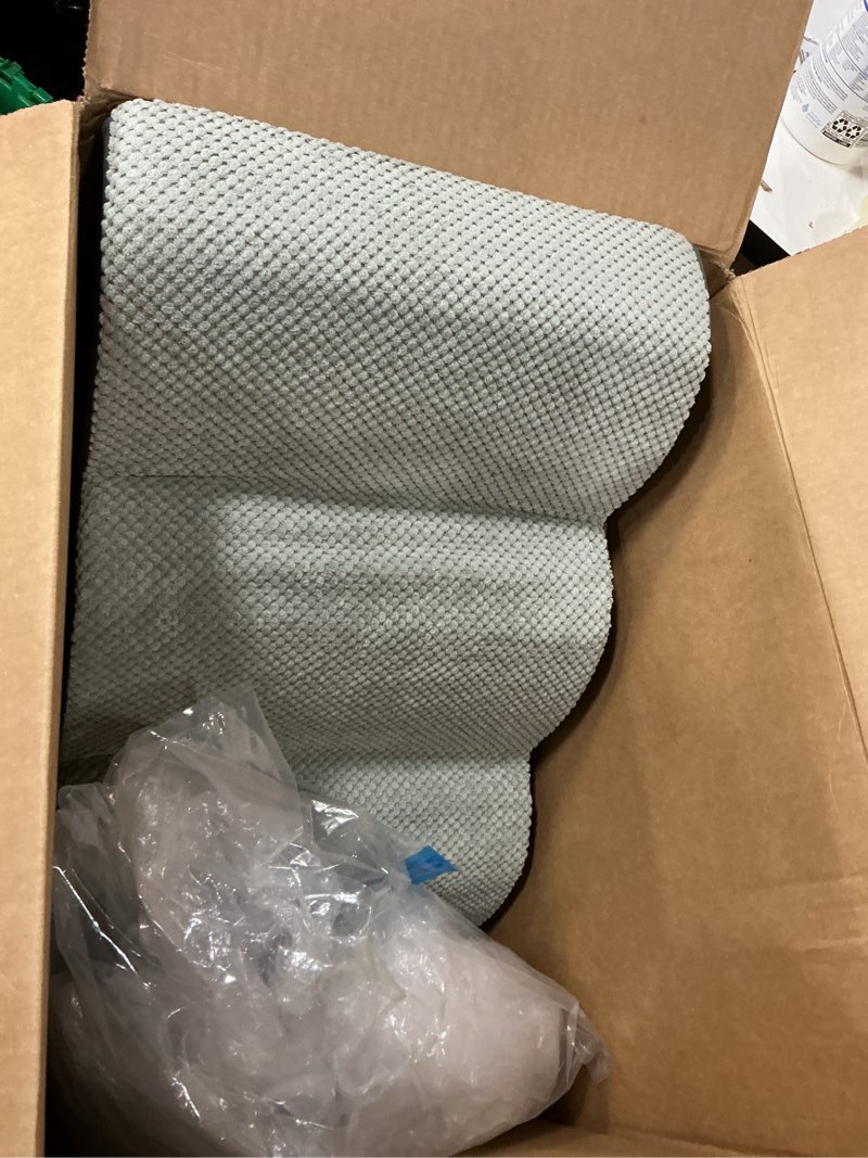 Condition photo showing Good Condition for Dog Stairs for Bed 28.7”H, 5-Step Dog Ramp, Non-Slip Sturdy Pet Steps for Small Dogs & Cats to get on High Bed or Couches, Grey