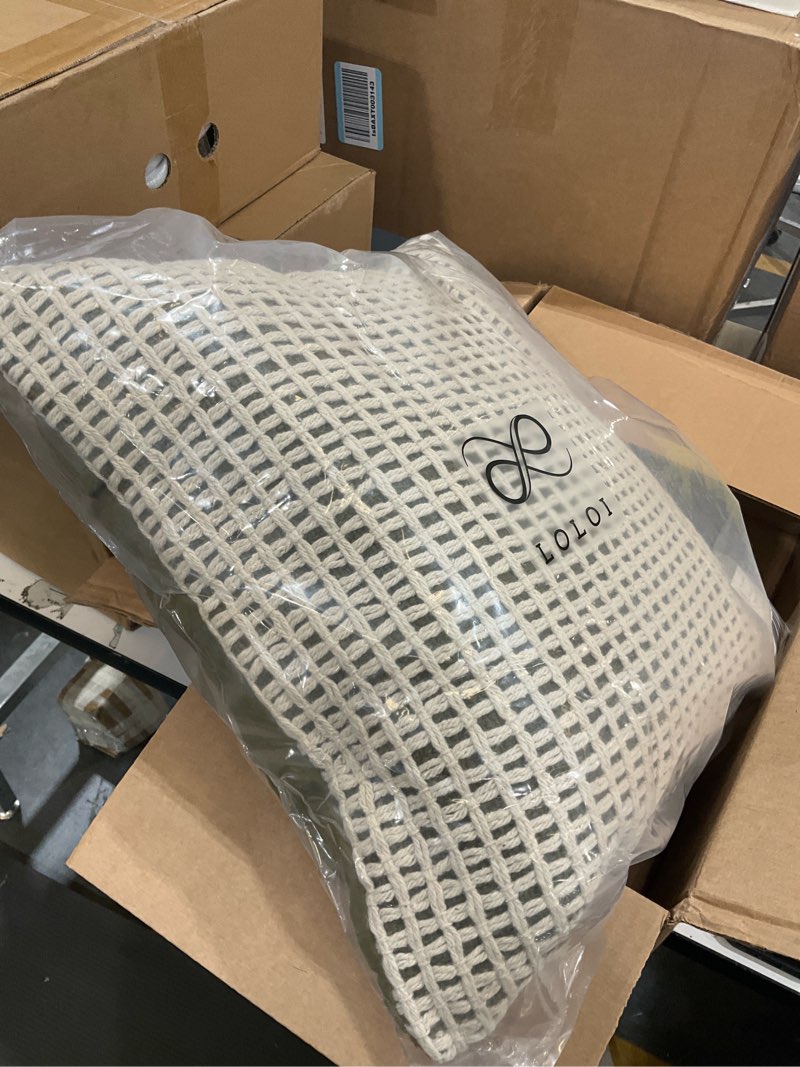 Condition photo showing As Is for Loloi PLL0119 Green/Ivory 18'' x 18'' Cover w/Down Pillow Green / Ivory 18'' x 18'' Cover w/Down