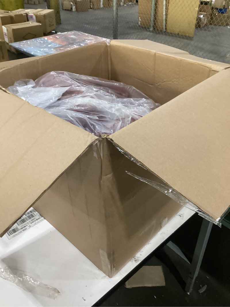 Condition photo showing Good Condition for Red blanket