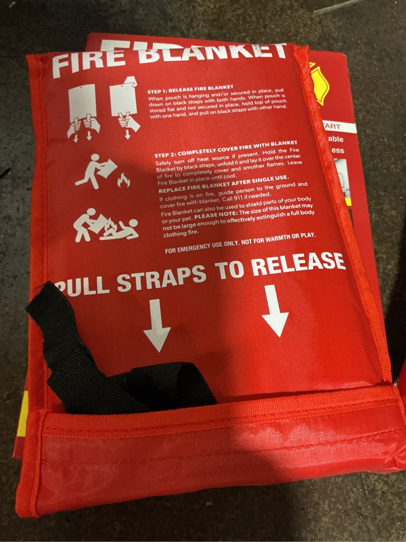 Condition photo showing Good Condition for 40 in. x 40 in. fire blanket 2 pk