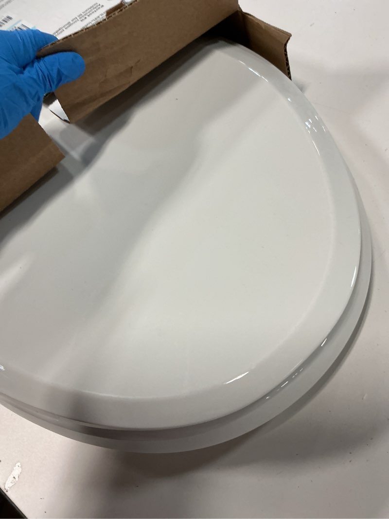 Condition photo showing Good Condition for Kohler K-4636-Rl Cachet Elongated Closed-Front Toilet Seat - White