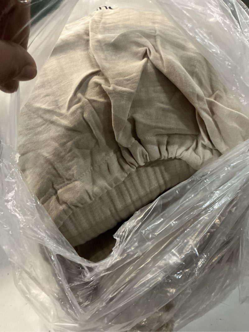 Condition photo showing Good Condition for organic airy gauze duvet cover, full/queen, dune