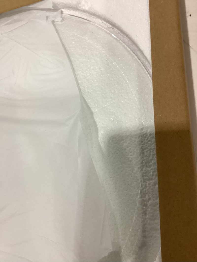 Condition photo showing New/Like New for SZG 18" Inch Round Glass Table Top 1/4" Thick Tempered Beveled Edge (18 in)