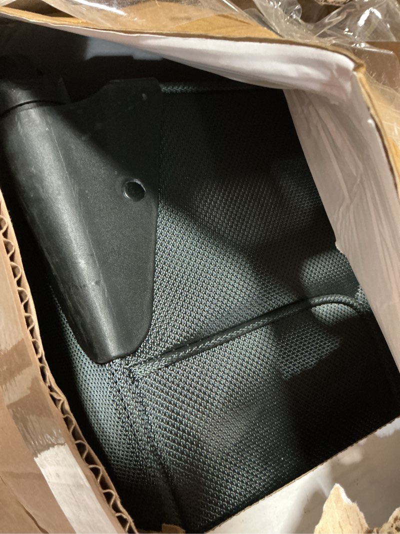 Condition photo showing Good Condition for swissgear sion softside expandable spinner luggage durable lightweight travel suitcase, dark grey, checked-large 29-inch checked-large 29-inch dark grey