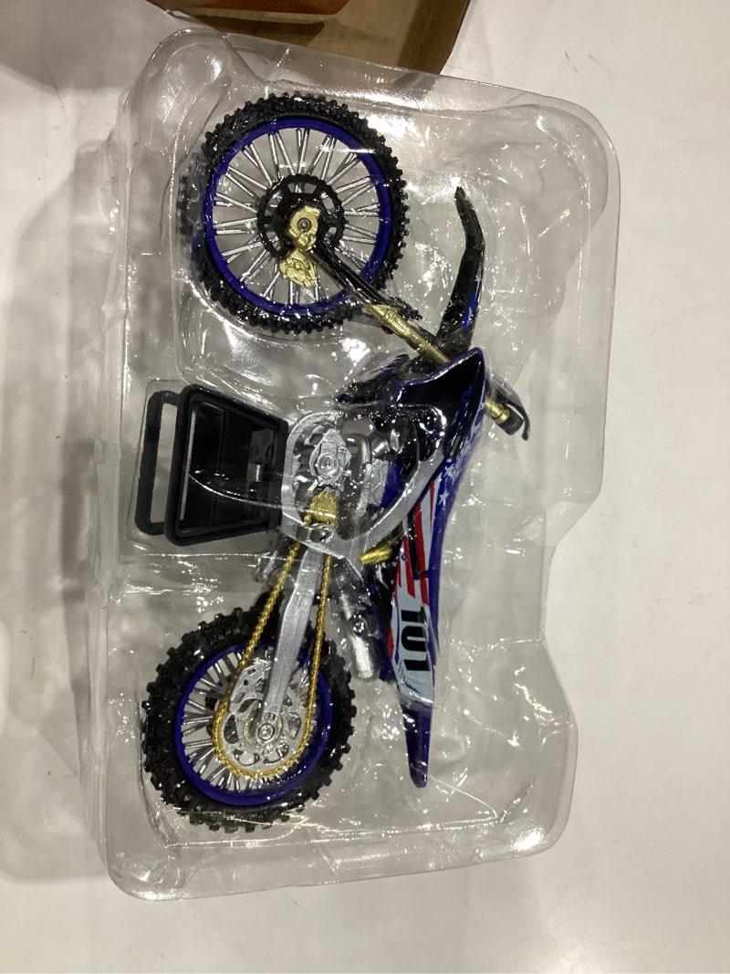 Condition photo showing New/Like New for oevtvr dirt bike motorcycle model – 1:12 scale diecast no. 101 motocross motorbike with realistic details, alloy body, display gift for enthusiasts
