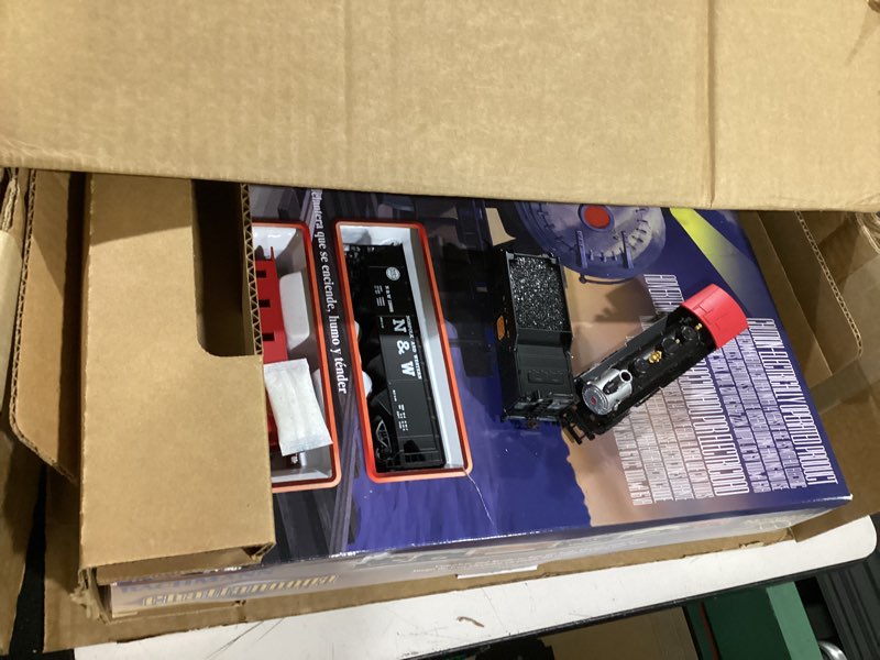 Condition photo showing As Is for bachmann trains - chattanooga ready to run 155 piece electric train set - ho scale