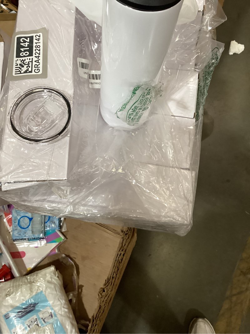Condition photo showing New/Like New for 8tumblers