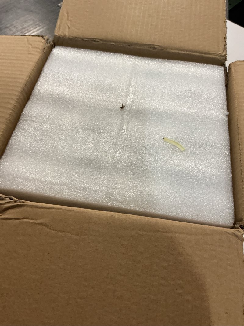 Condition photo showing New/Like New for 18 Pack Glass Vases for Centerpiece, 6 Inch Tall Small Clear Cylinder Flower Vase Bulk Glass Candle Holder Cylinder Vases for Centerpiece Home Wedding Table