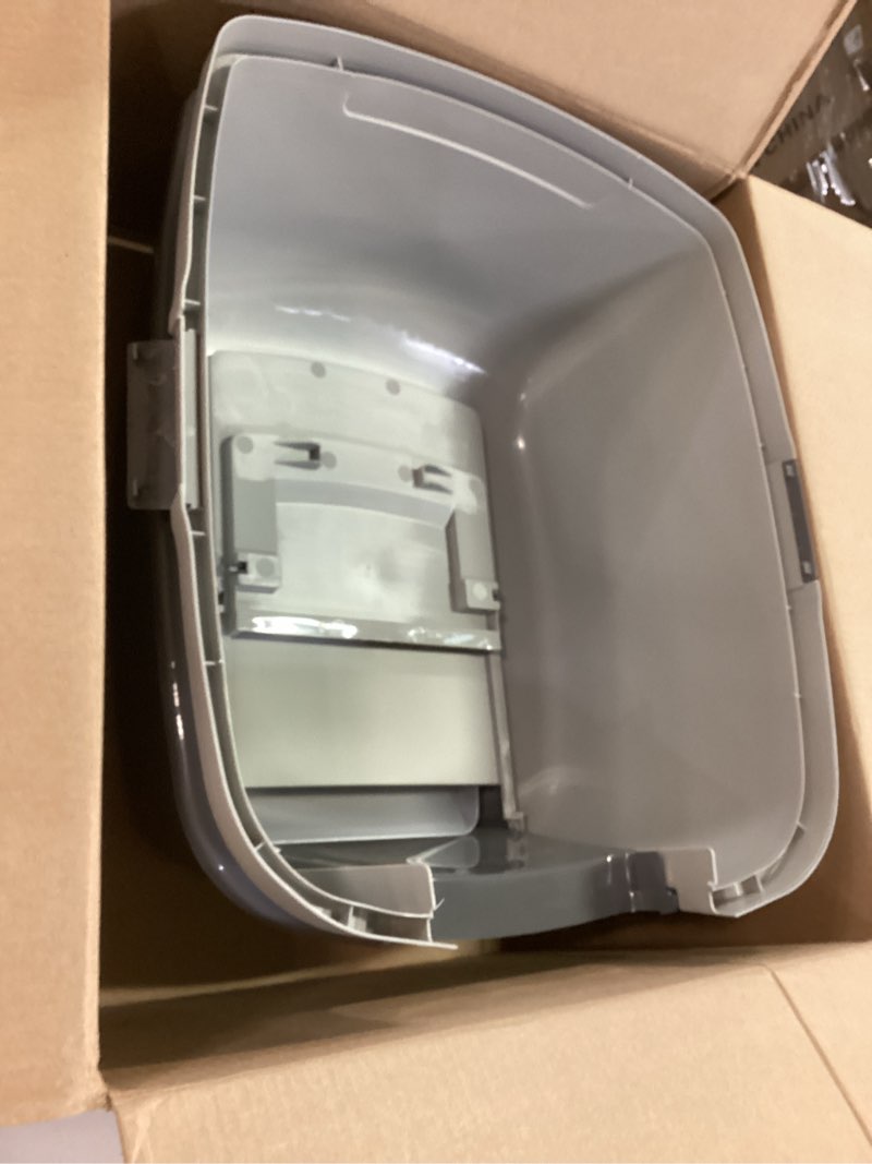 Condition photo showing Good Condition for IRIS USA Cat Litter Box, Large Litter Box Enclosure with Front Door Flap and Scoop, Covered Kitty Litter Box with Handle and Buckles for Portability and Privacy, Gray Jumbo Enclosed
