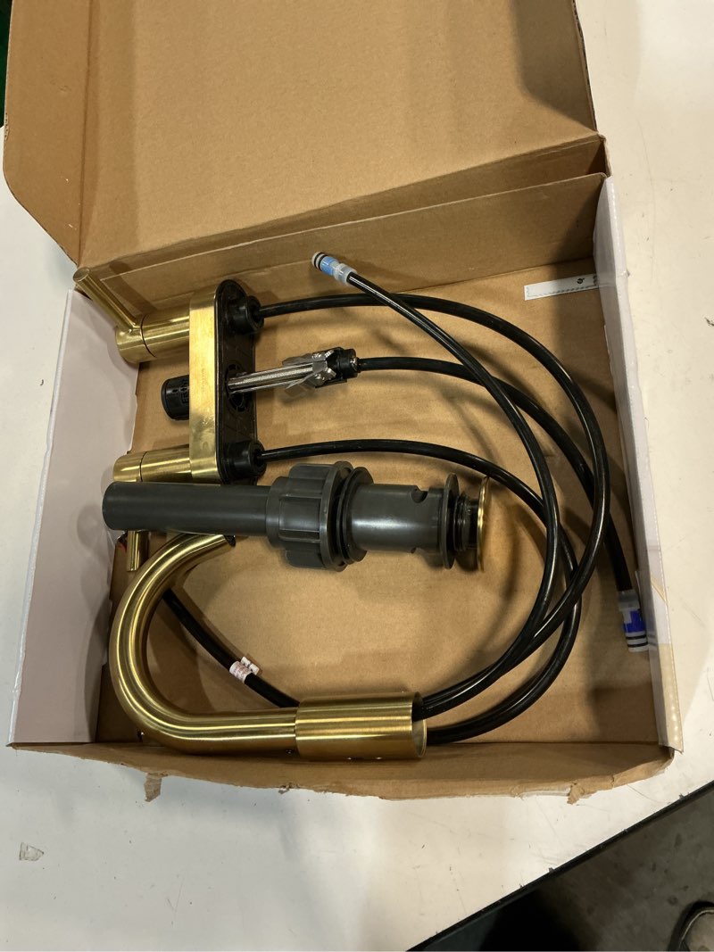 Condition photo showing Good Condition for allen + roth harlow simplefit brushed gold 4-in centerset 2-handle watersense mid-arc residential handle bathroom sink faucet with drain with deck plate