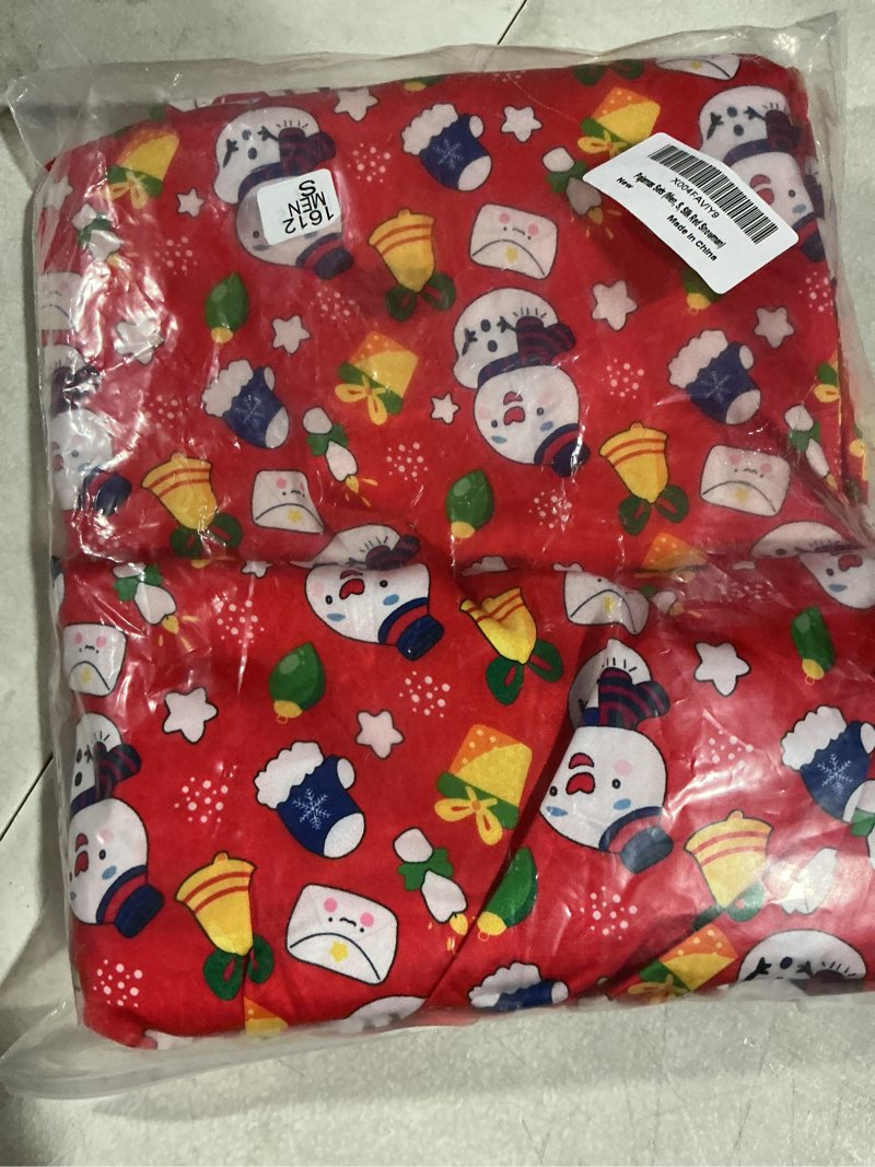 Condition photo showing New/Like New for ANGELGGH Silk Christmas Pajamas for Family Matching Satin Holiday PJs Sets 2 Pcs Festival Party Button Down Sleepwear (Men, S, Silk Red Snowman)
