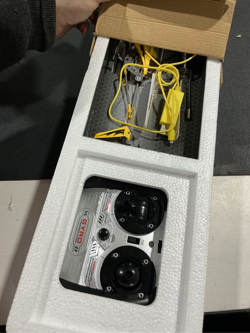 Condition photo showing Good Condition for cheerwing s107/s107g phantom 3ch 3.5 channel mini rc helicopter with gyro yellow