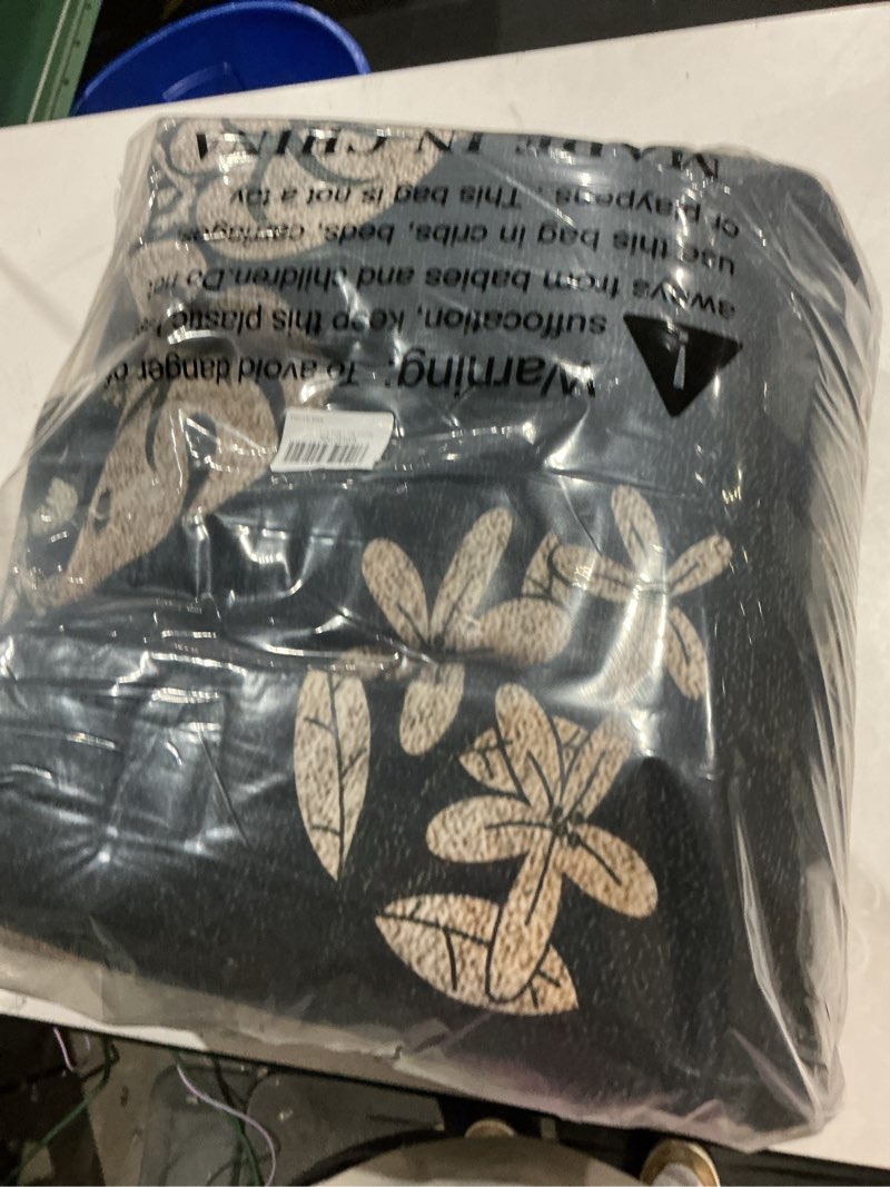 Condition photo showing New/Like New for moynesa vintage black living room rug, 8x10 washable area rugs for dining room under kitchen table, bedroom, oriental low pile stain resistant non slip boho large carpet (8x10 black) 8' x 10' (rectangular) black