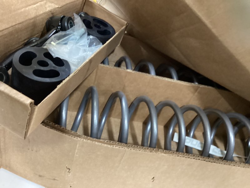 Condition photo showing As Is for rough country 2.5" leveling kit for 2020-2024 jeep gladiator jt 4wd - 64830b n3 shocks