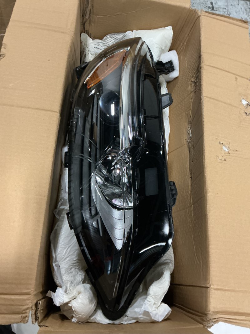 Condition photo showing Good Condition for headlight assembly w/bulb for 2019-2025 chevy malibu halogen | passenger right side,projector headlamp replacement,gm2502498 84650573 84494361 passenger side